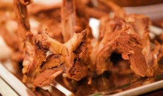 鸭锁骨和大蒜可以一起吃吗（鸭锁骨和大蒜可以一起吃吗宝宝）