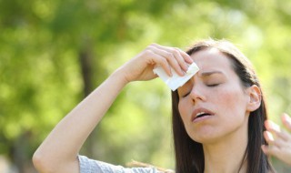 夏天出汗多有什么好处 夏天出汗多到底好不好