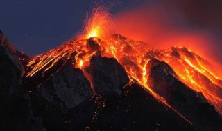 火山爆发是怎样形成的（火山爆发是怎样形成的视频）