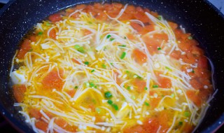 番茄金针菇汤的做法（番茄金针菇汤的做法内容）