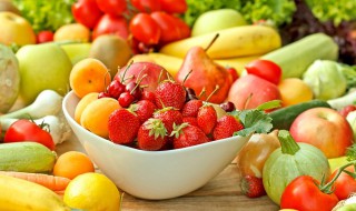 草莓和桃子营养价值 草莓和桃子哪个好吃