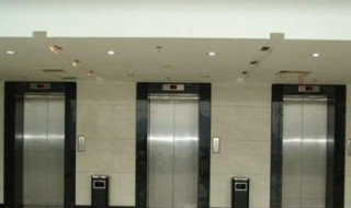 电梯门有两层分别是（电梯门有两层分别是什么门和什么门）
