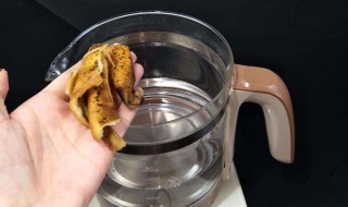 香蕉皮放水里煮一下功效惊人 香蕉皮煮水要煮多久