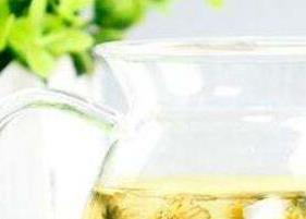 菊花茶的功效与作用 菊花茶的功效与作用枸杞泡水