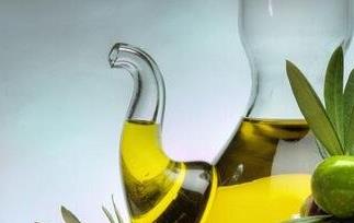 初榨橄榄油怎么吃好 初榨橄榄油能做什么