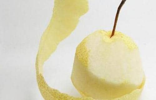 梨子皮煮水的功效与作用 梨子皮煮水的功效与作用禁忌