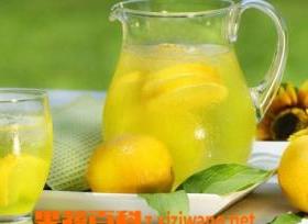 柠檬水有什么功效 柠檬水有什么功效作用