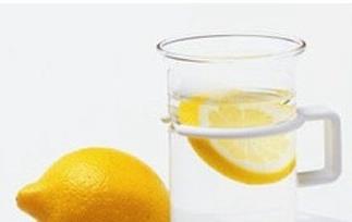 喝柠檬水的好处 女性长期喝柠檬水的好处