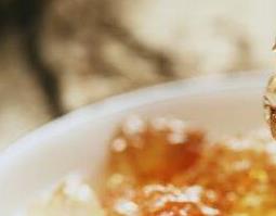 桃胶的功效与作用及食用方法 新鲜桃胶的功效与作用及食用方法