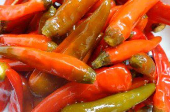辣椒泡菜的腌制方法和配料（用泡椒泡菜的腌制方法和配料）