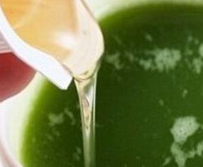 芹菜苹果汁的作用和功效（芹菜苹果汁的作用和功效禁忌）