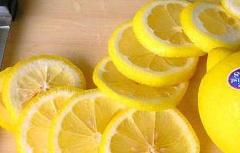 柠檬片泡水的副作用