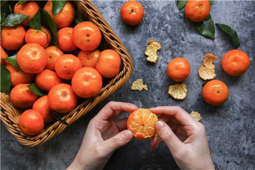 橘子的功效与作用是什么（盐蒸橘子的功效与作用是什么）