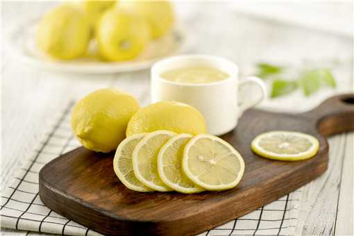 柠檬水的功效与作用有哪些