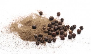 黑白胡椒粉的区别与功效 黑白胡椒粉的功效与作用