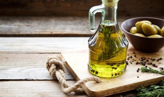 橄榄油含有不饱和脂肪酸吗 橄榄油含不饱和脂肪酸还是饱和脂肪酸