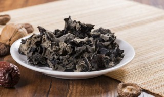 泡发的黑木隔天可吃吗（泡发的黑木放冰箱2天可吃吗）