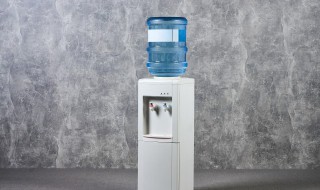 怎么清洗饮水机净水器 饮水机应该怎么样清洗才干净?