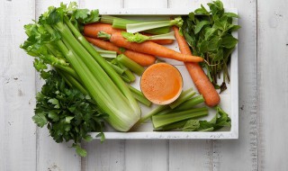 蔬菜怎么放冰箱里保鲜 蔬菜怎么放进冰箱保鲜