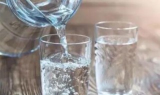 矿泉水和白开水能兑着喝吗 白开水能和矿泉水兑起来喝吗