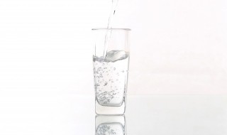 磨砂玻璃杯怎么去除污垢（玻璃杯的垢怎么除去）