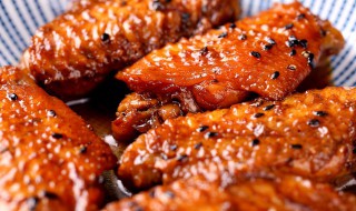 碳烧烤鸡翅的腌制方法 碳烤鸡翅怎么腌制