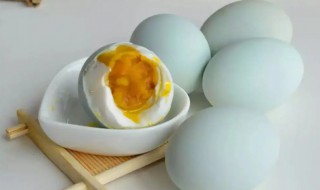咸鸭蛋怎么煮才会出油 怎样煮咸鸭蛋容易出油