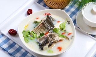 鲫鱼豆腐汤怎么烧 鲫鱼豆腐汤怎么烧?