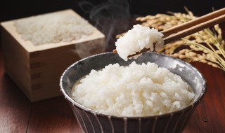 高压锅煮米饭多长时间（高压锅煮米饭多长时间关火）