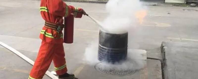 普通的干粉灭火器可以扑救火灾吗 普通的干粉灭火器可以扑救火灾有什么