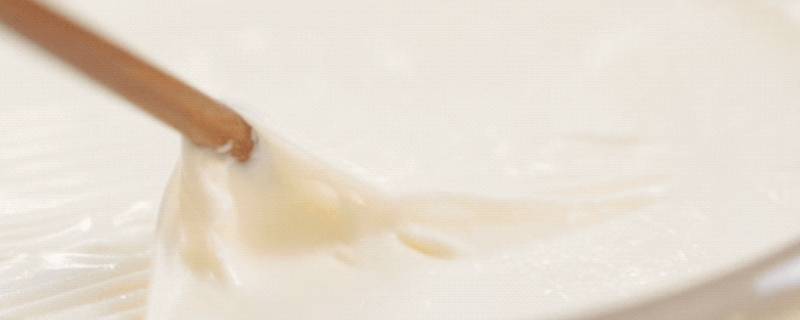 牛奶加热后的奶皮是什么成分（牛奶加热后形成的奶皮主要成份是什么）