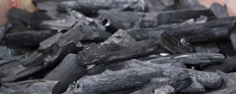 钨钢木炭是什么木烧制（木炭是用什么木烧成的?）