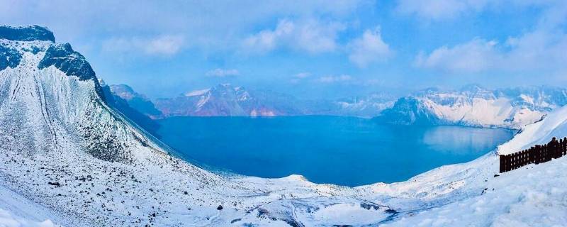 长白山天池是活火山还是死火山（长白山天池在什么时候火山爆发有过）