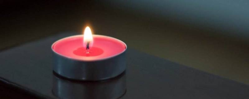 使用蜡烛蚊香时要远离什么可燃物 蚊香和蜡烛使用时应注意哪些问题