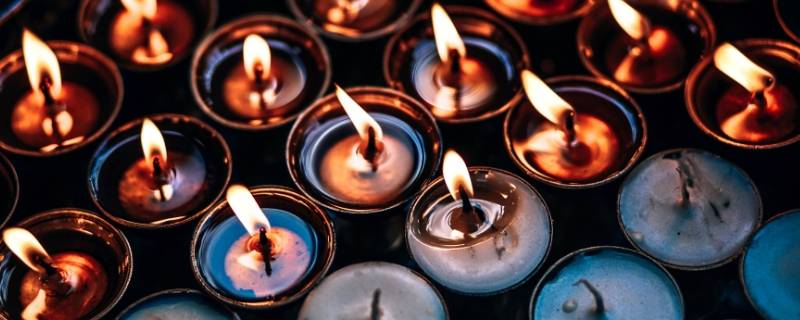 蜡烛的火焰分为三层分别是什么 蜡烛的火焰分为三层分别是什么意思