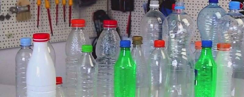 塑料瓶能装热水吗（pet塑料瓶能装热水吗）