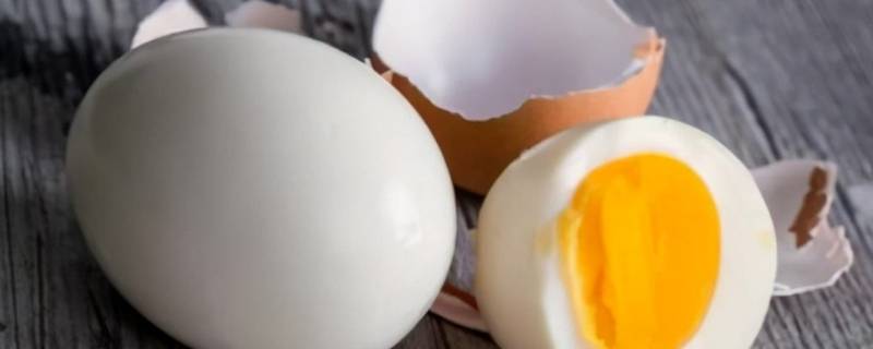 煮好的鸡蛋放冰箱里面可以冷藏几天 煮熟了的鸡蛋放冰箱里冷藏可以放几天