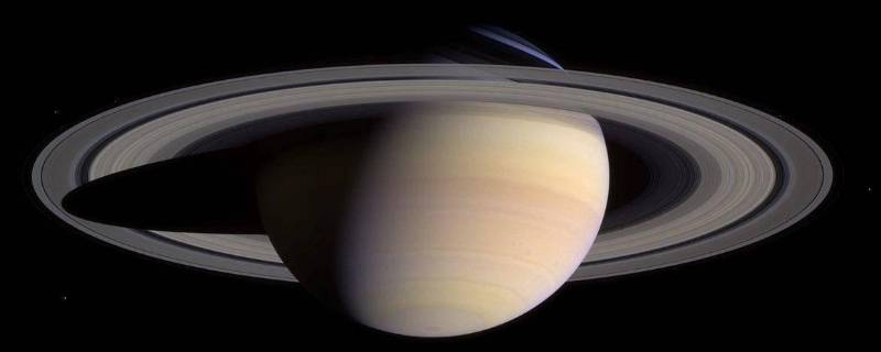 土星离地球多远 地球距离土星有多远?