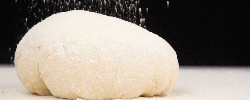 夏天面粉发酵多久（夏季面粉发酵和面需要发酵多少小时）