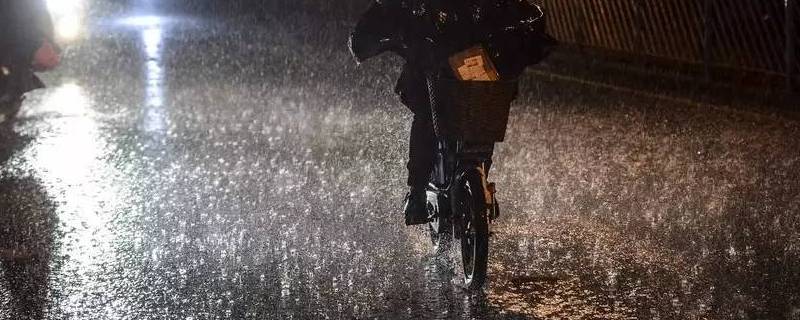 如何应对暴雨 如何应对暴雨洪涝灾害