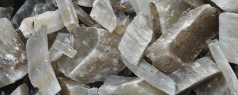 石膏矿的用途 石膏矿的成分