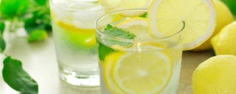 柠檬水怎么喝 柠檬水怎么喝美白效果最好