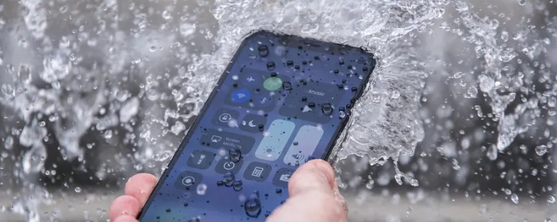 iPhone11防水吗