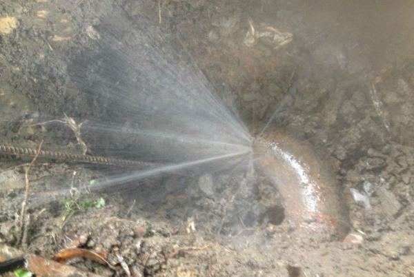 地下水管漏水怎么查 室外地下水管漏水怎么查