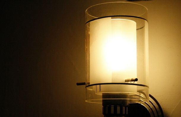 卧室壁灯怎么安装 卧室壁灯怎么安装图解