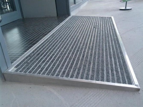 铝合金防尘地垫的优点 铝合金防尘地垫的优点是什么
