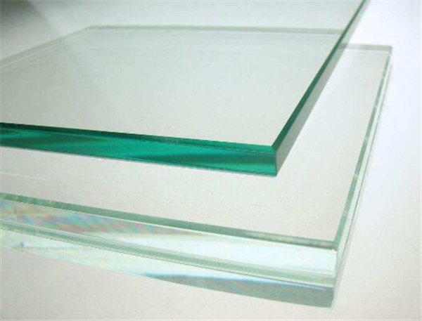 钢化与普通玻璃的区别 钢化与普通玻璃的区别在哪