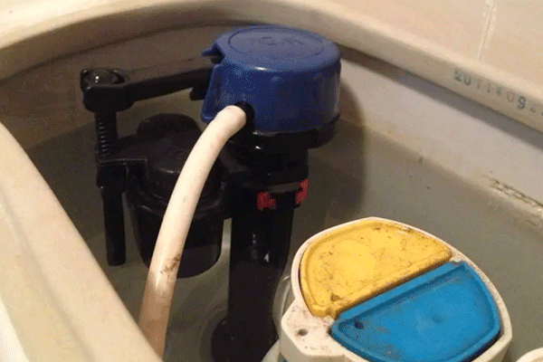 马桶水箱进水阀一直流水怎么办 马桶水箱进水阀一直上水不停