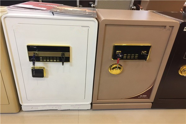 保险柜密码正确为何打不开 保险柜密码正确为何打不开还报警