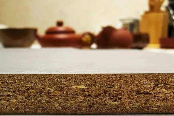 什么是实木颗粒板 有实木颗粒板的特点是什么
